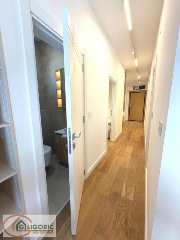 Slika 10 - Cerska, Trosoban stan za izdavanje, 65m2, 1.200€