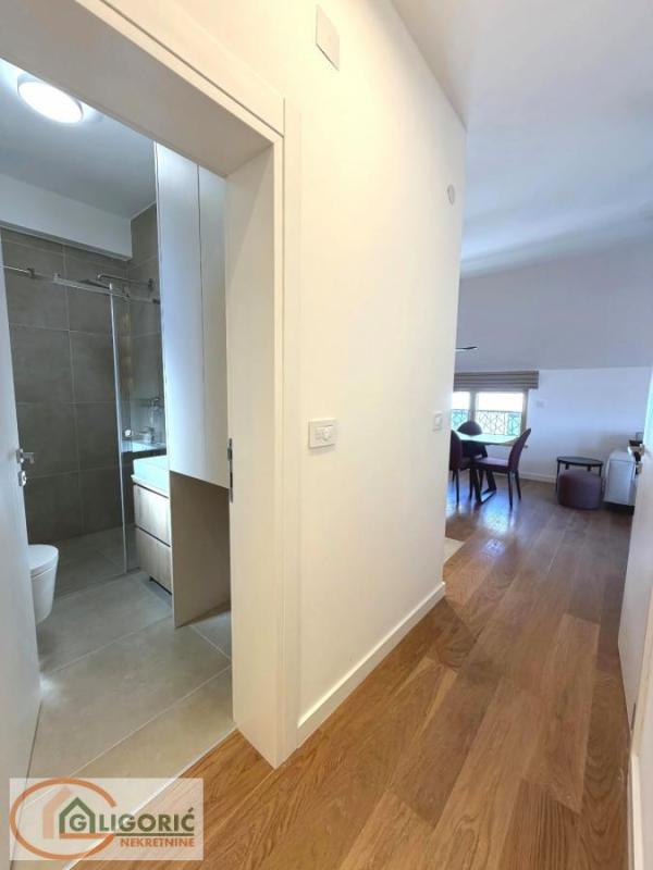 Slika 9 - Cerska, Trosoban stan za izdavanje, 65m2, 1.200€