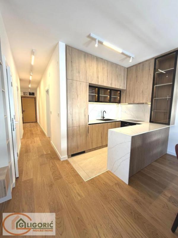 Slika 7 - Cerska, Trosoban stan za izdavanje, 65m2, 1.200€
