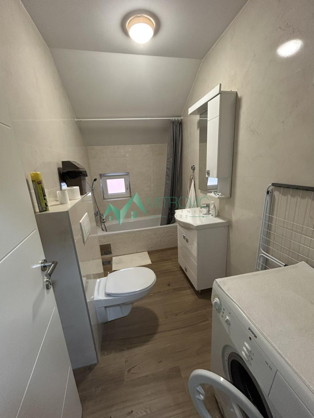 Slika 9 -  Lokal za izdavanje, 427m2, 2.800€