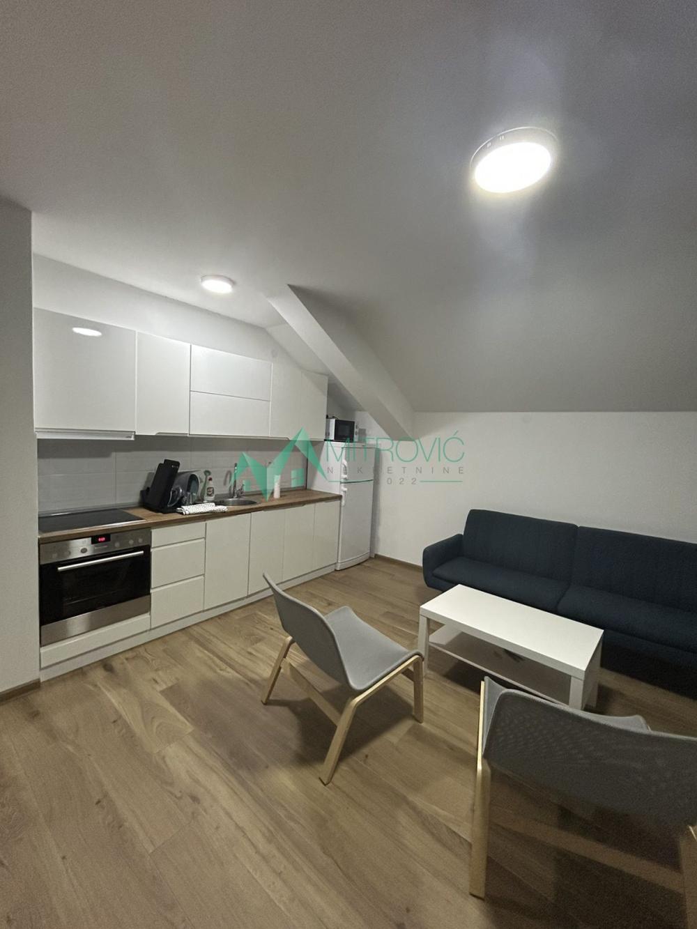 Slika 2 -  Lokal za izdavanje, 427m2, 2.800€