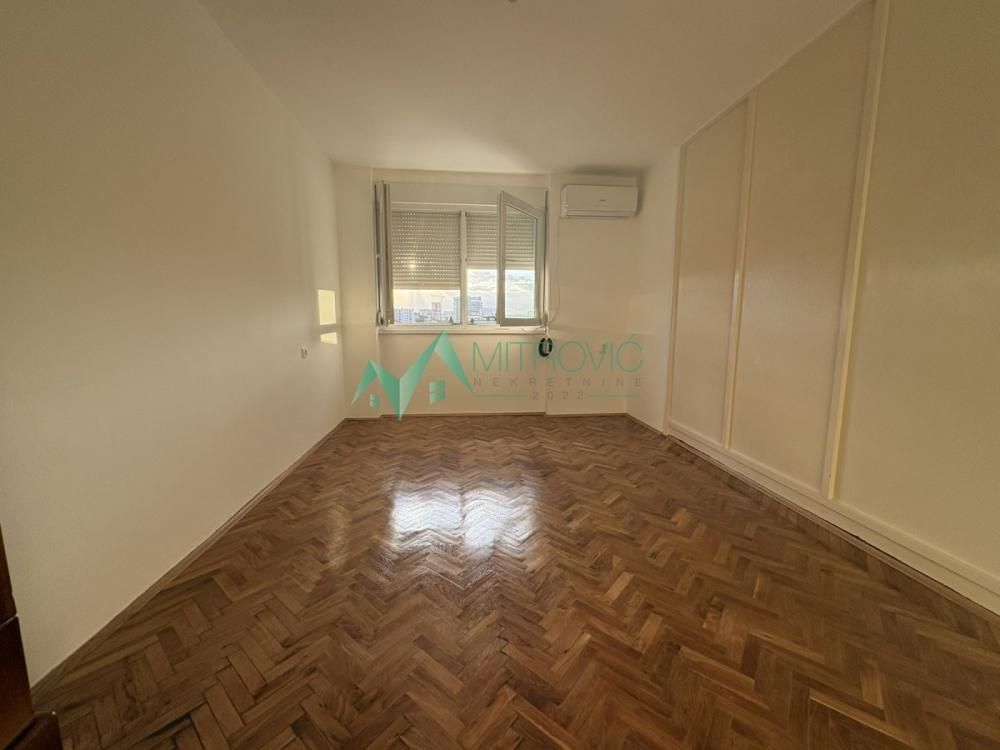 Glavna slika -Jednoiposoban stan na prodaju, 43m2, 106.300€