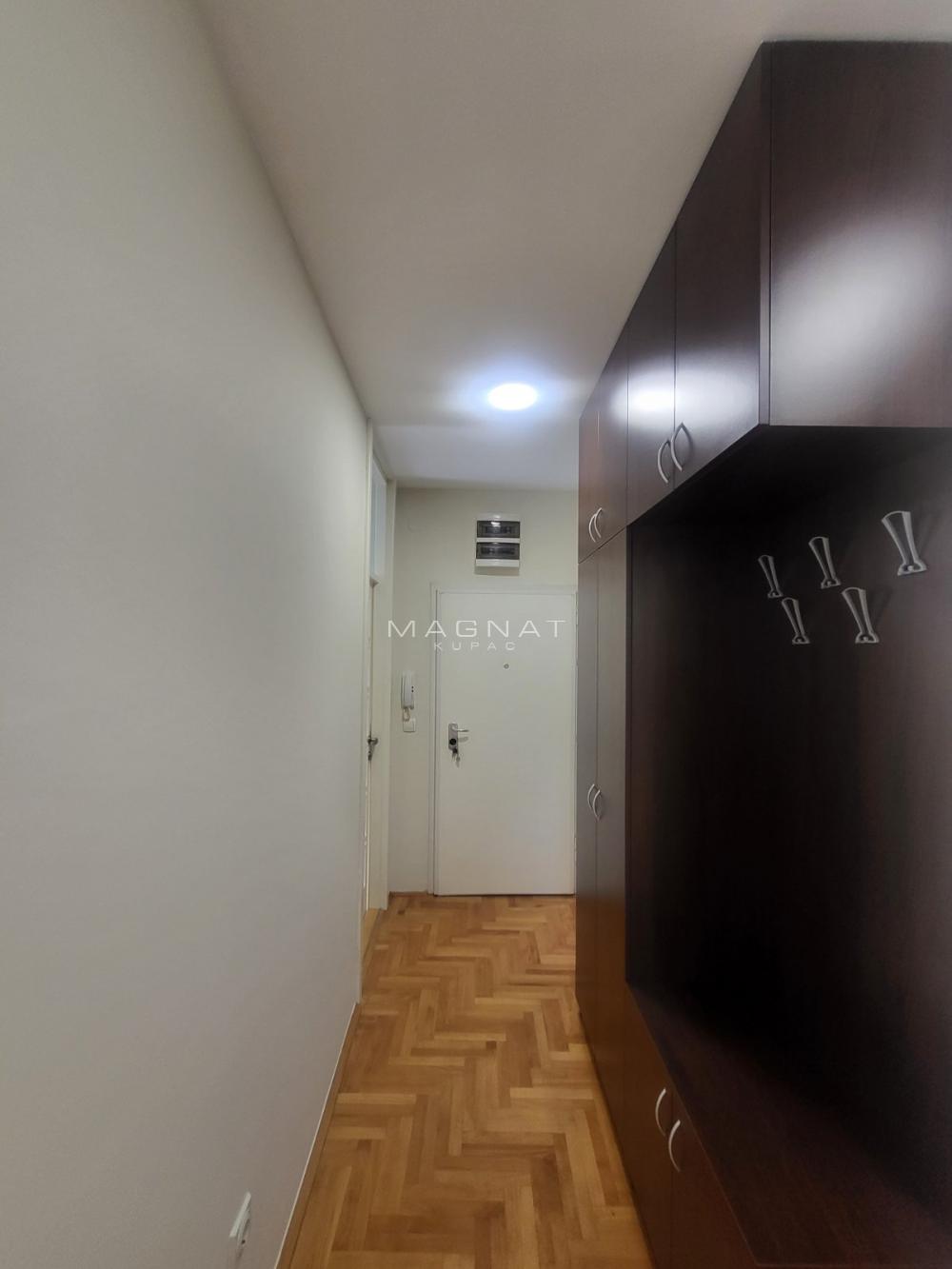 Slika 9 - Nedeljka Gvozdenovića, Trosoban stan za izdavanje, 76m2, 700€