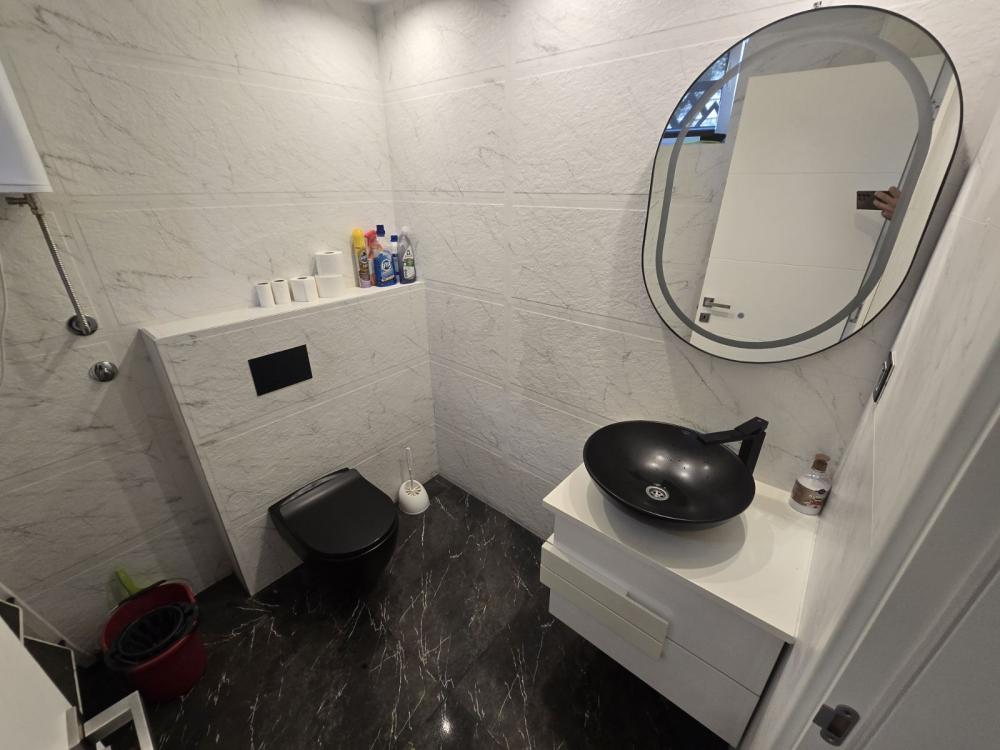 Slika 10 - Obalskih Radnika, Četvorosoban stan na prodaju, 100m2, 300.000€