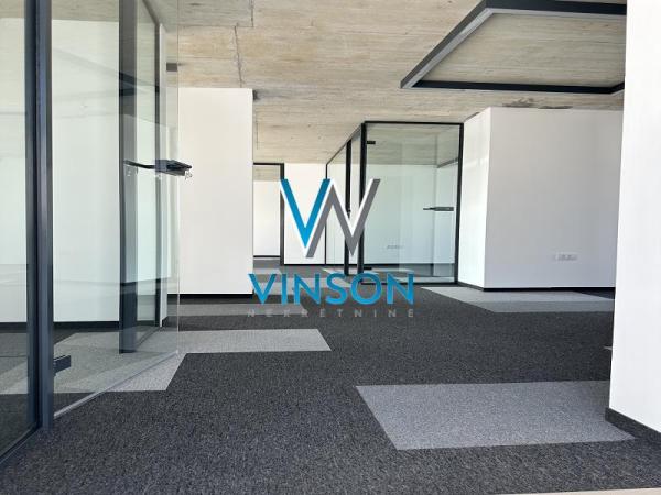 Slika 6 - Subotička,  Lokal za izdavanje, 275m2, 3.000€