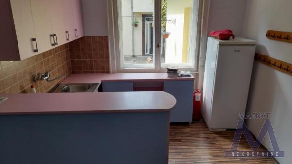 Slika 3 -  Kuća za izdavanje, 1.000€