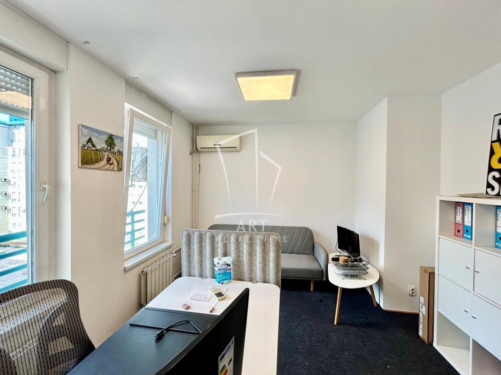 Slika 5 - Bulevar Arsenija Čarnojevića, Troiposoban stan za izdavanje, 88m2, 1.100€