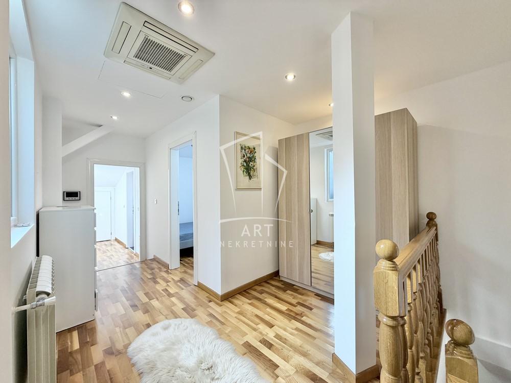 Slika 10 - Maršala Birjuzova, Trosoban stan za izdavanje, 144m2, 1.800€