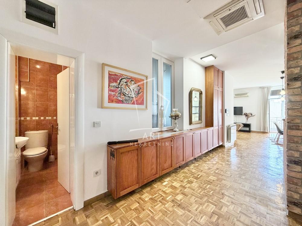 Slika 8 - Maršala Birjuzova, Trosoban stan za izdavanje, 144m2, 1.800€
