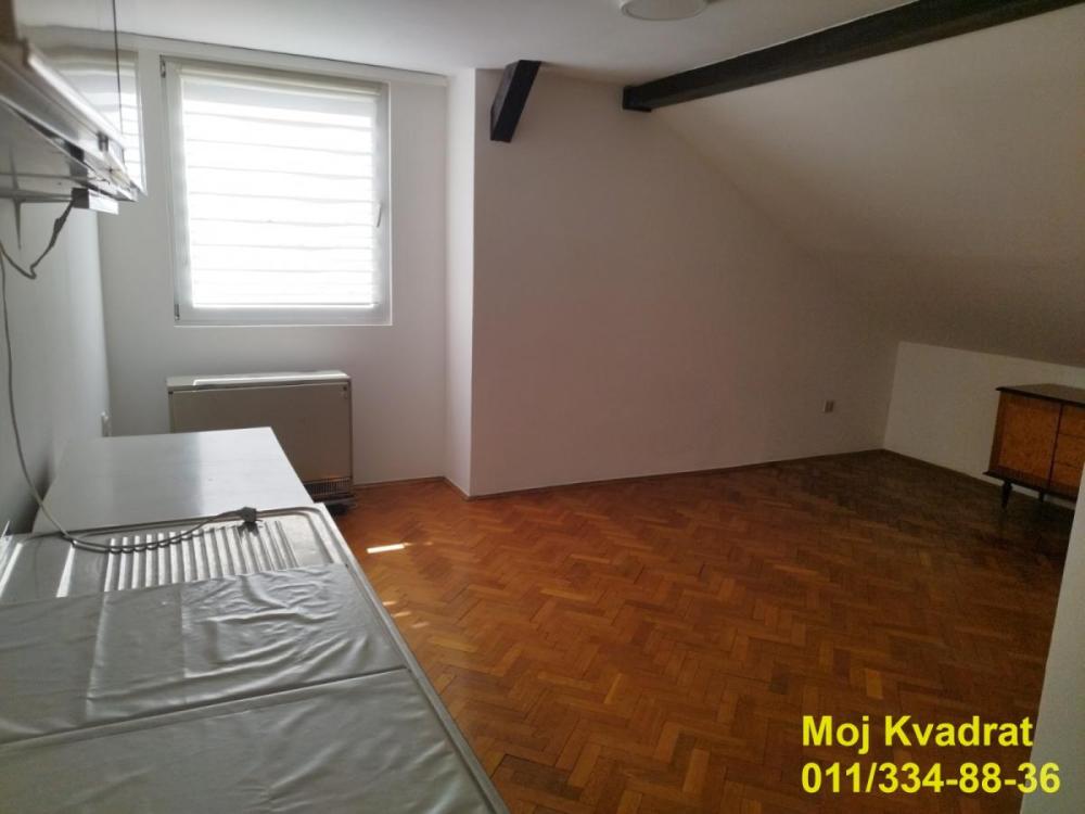Slika 6 - Četvorosoban stan za izdavanje, 110m2, 500€