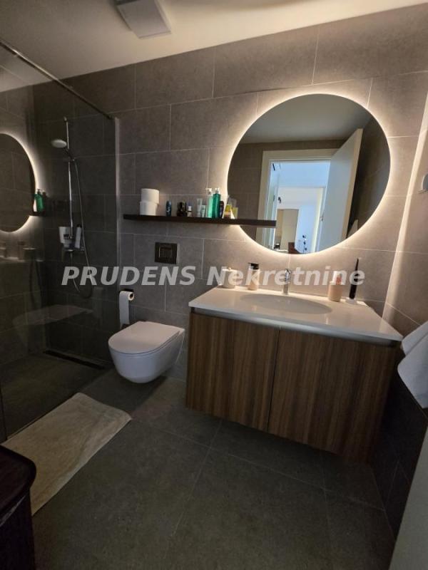 Slika 4 - Luke Ćelovića Trebinjca, Trosoban stan za izdavanje, 72m2, 1.400€