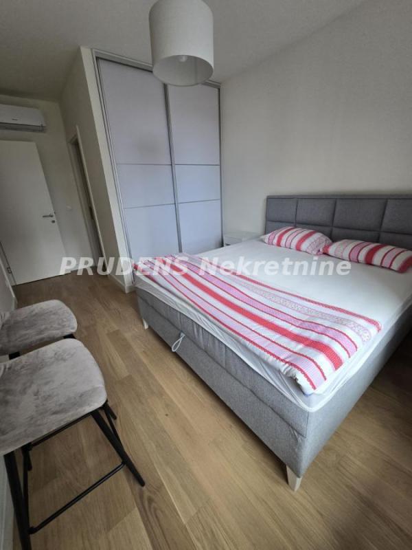 Slika 11 - Luke Ćelovića Trebinjca, Trosoban stan za izdavanje, 72m2, 1.400€