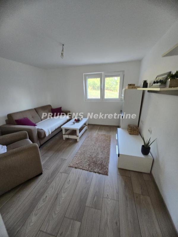 Slika 2 - Radomira Jovičića Racka,  Kuća za izdavanje, 72m2, 400€