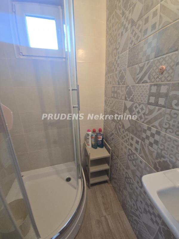 Slika 8 - Radomira Jovičića Racka,  Kuća za izdavanje, 72m2, 400€