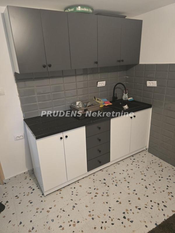 Slika 5 - Radomira Jovičića Racka,  Kuća za izdavanje, 72m2, 400€