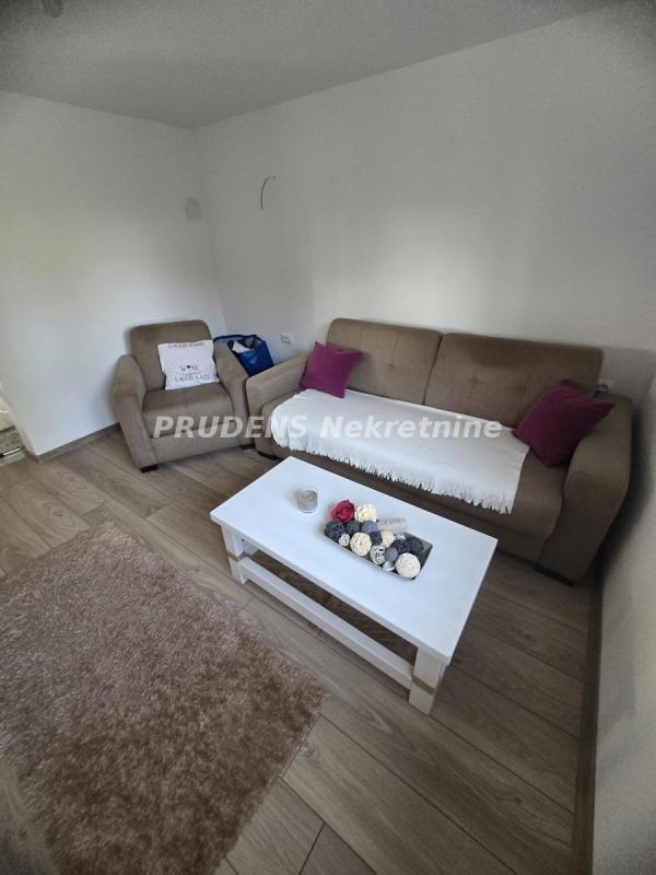 Slika 6 - Radomira Jovičića Racka,  Kuća za izdavanje, 72m2, 400€