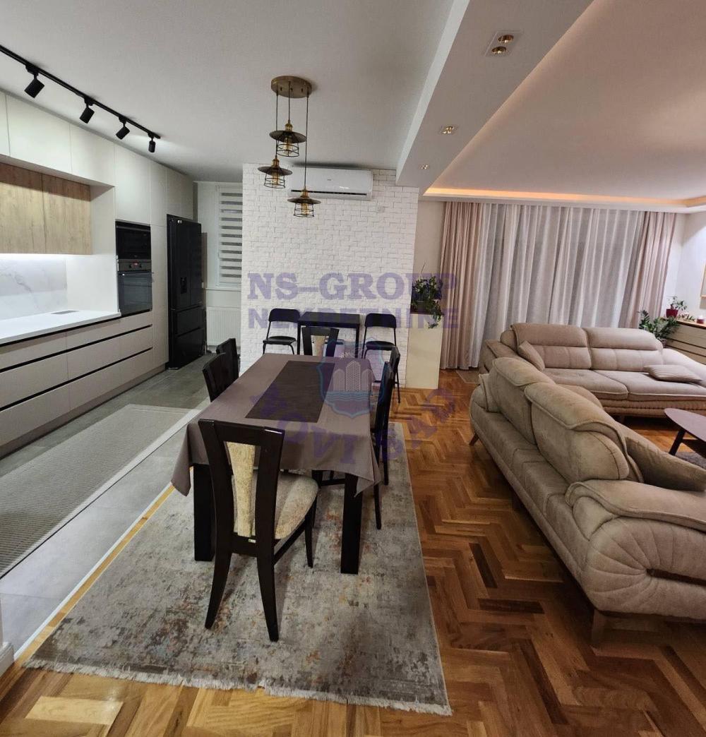 Slika 0 - Šestosoban stan na prodaju, 162m2, 308.490€