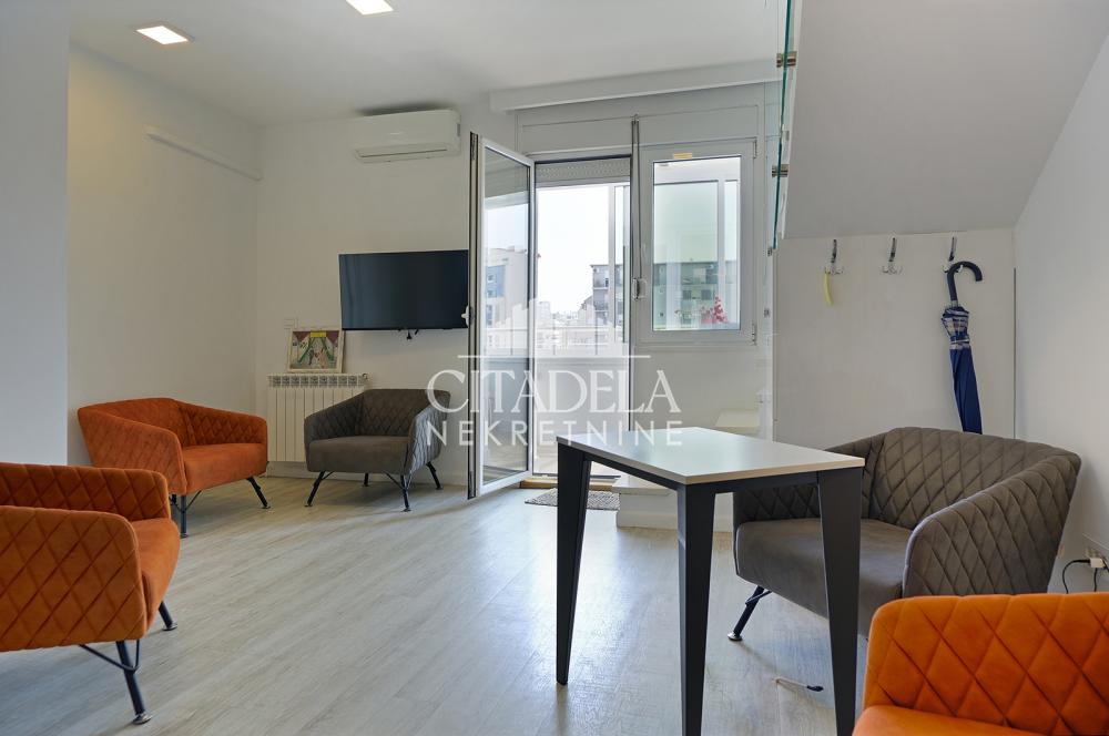 Slika 4 - Pećska, Petosoban stan na prodaju, 118m2, 383.500€