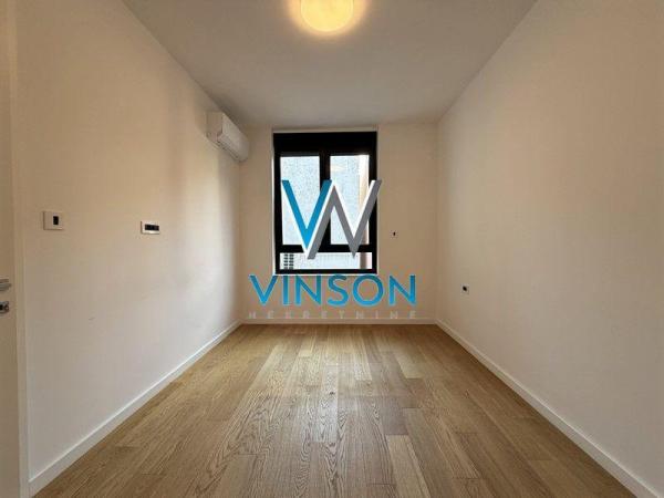 Slika 10 - Radnička,  Lokal za izdavanje, 112m2, 1.680€
