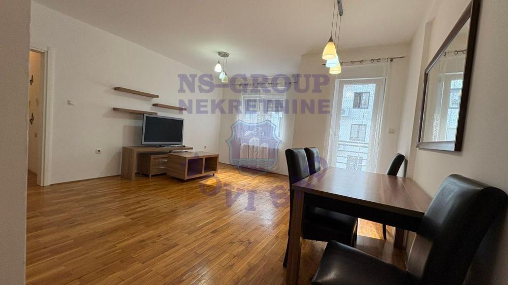 Glavna slika -Trosoban stan na prodaju, 75m2, 240.000€