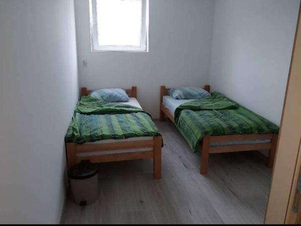 Slika 4 - Sremski Karlovci,  Kuća za izdavanje, 70m2, 80€