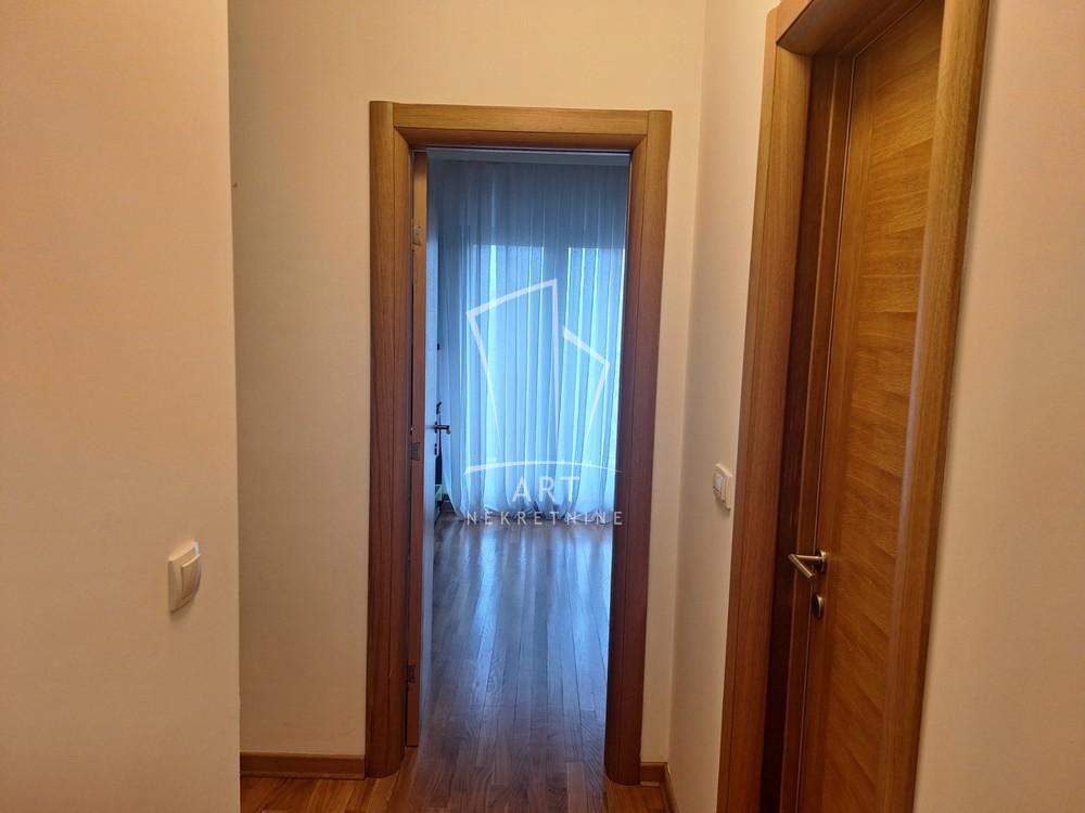 Slika 11 - Bulevar Kralja Aleksandra, Trosoban stan za izdavanje, 67m2, 1.000€
