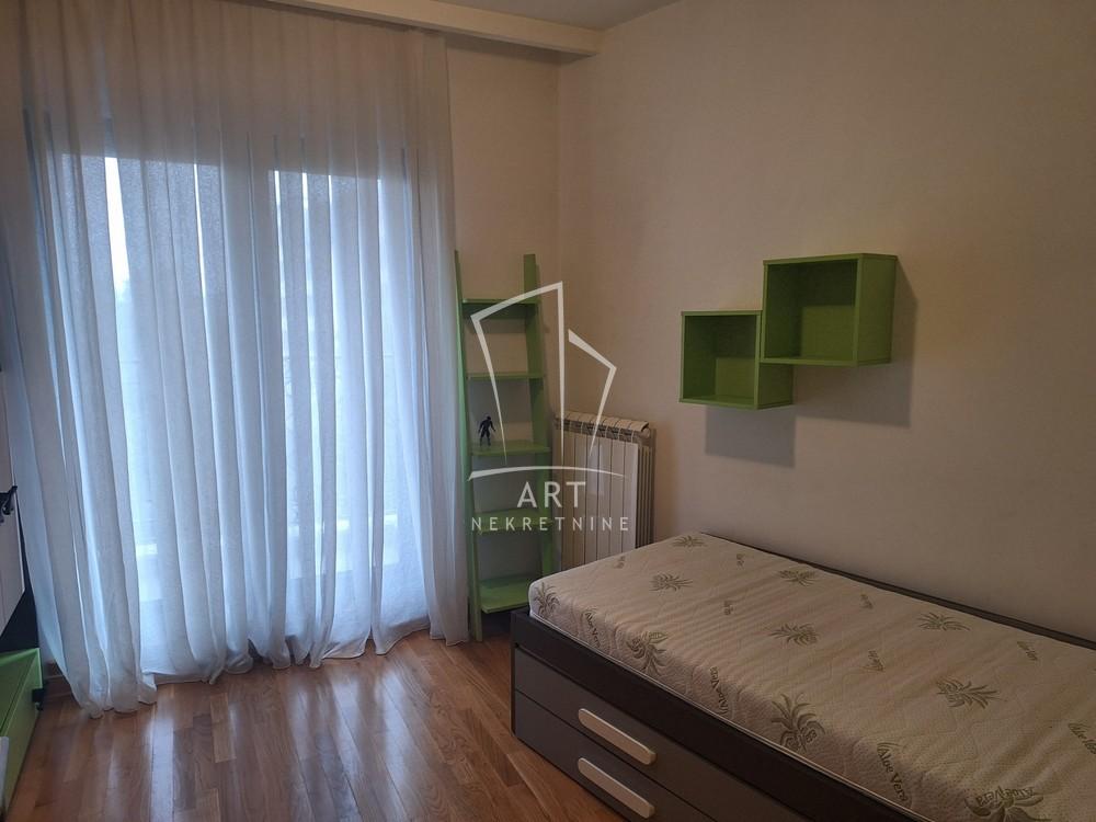 Slika 9 - Bulevar Kralja Aleksandra, Trosoban stan za izdavanje, 67m2, 1.000€