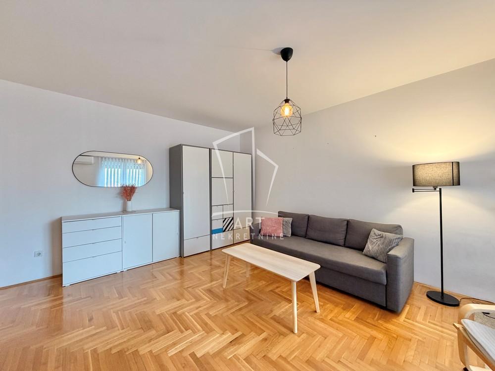 Slika 3 - Vojvode Stepe, Dvosoban stan na prodaju, 52m2, 200.000€