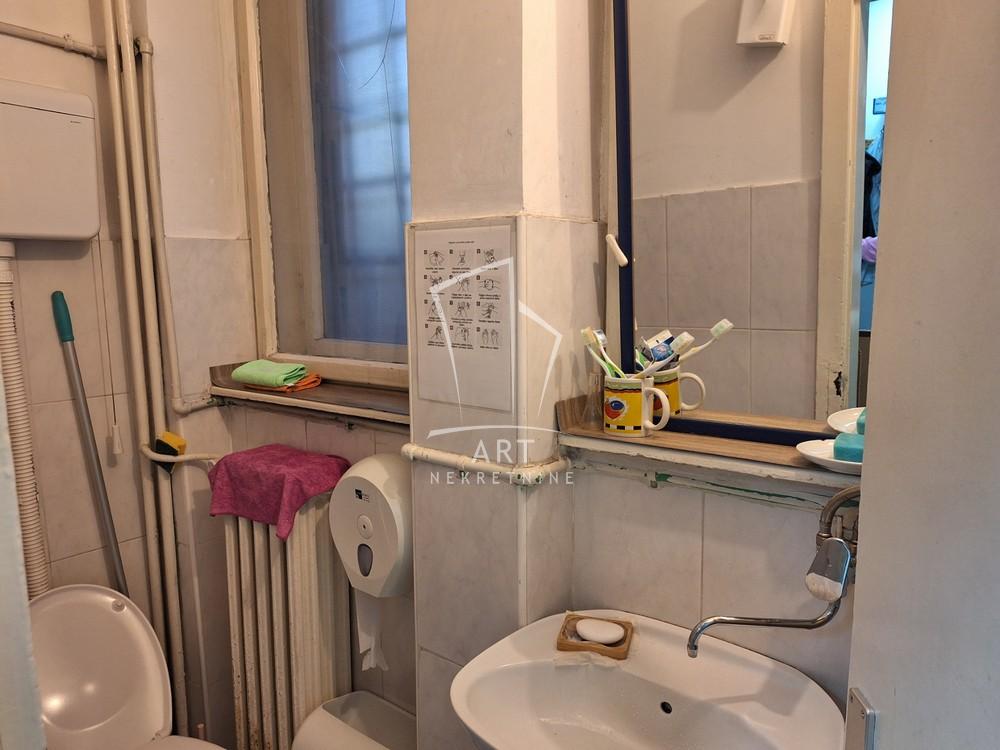 Slika 10 - Milovana Milovanovića,  Lokal za izdavanje, 125m2, 2.300€
