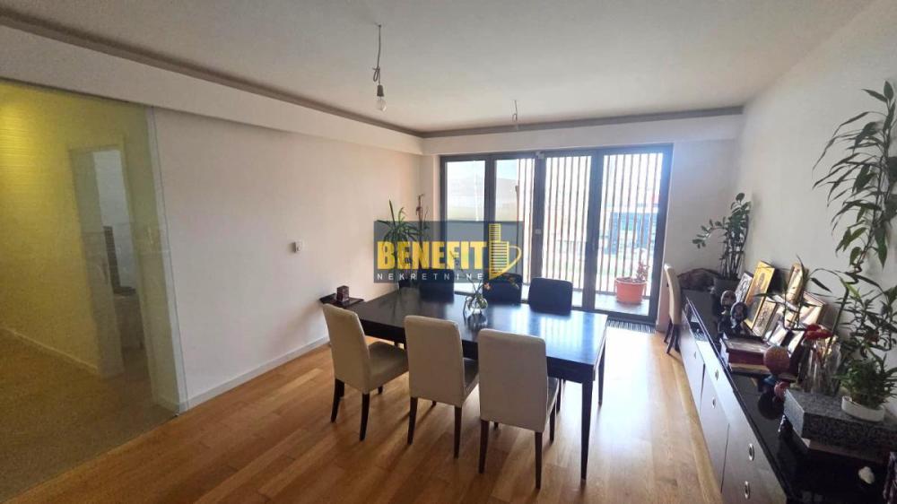 Slika 2 - Trosoban stan na prodaju, 90m2, 450.000€