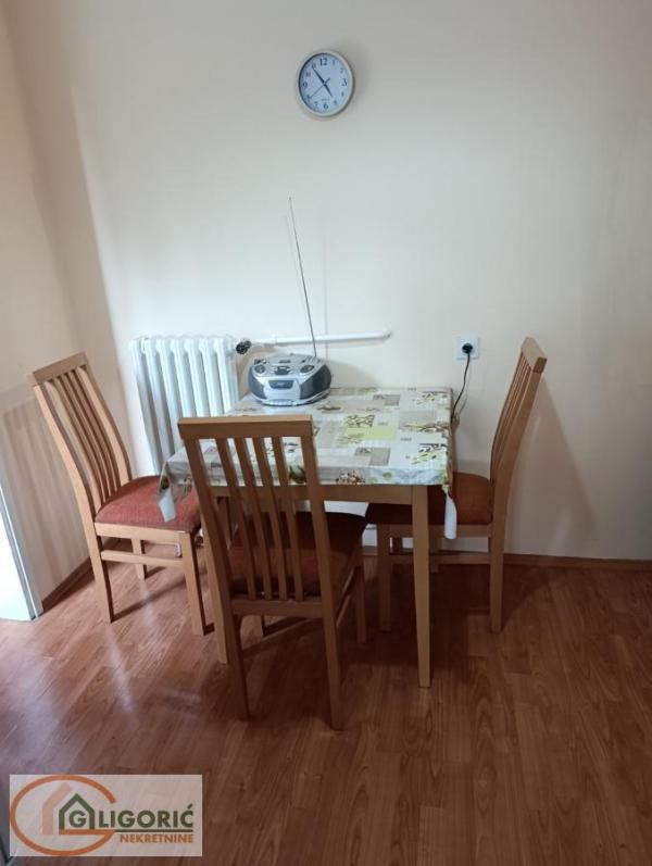 Slika 3 - Radovana Simiće Cige, Trosoban stan za izdavanje, 72m2, 600€