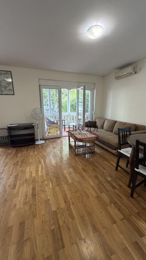 Slika 1 - Trosoban stan za izdavanje, 70m2, 900€