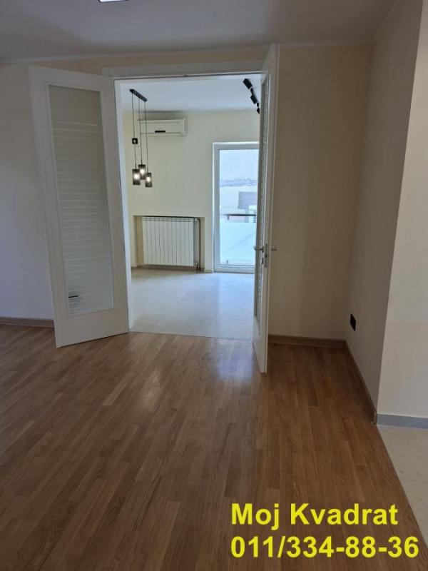 Slika 2 - Četvoroiposoban stan na prodaju, 123m2, 369.000€