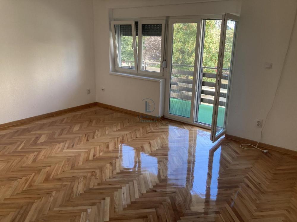 Glavna slika -Trosoban stan za izdavanje, 70m2, 600€