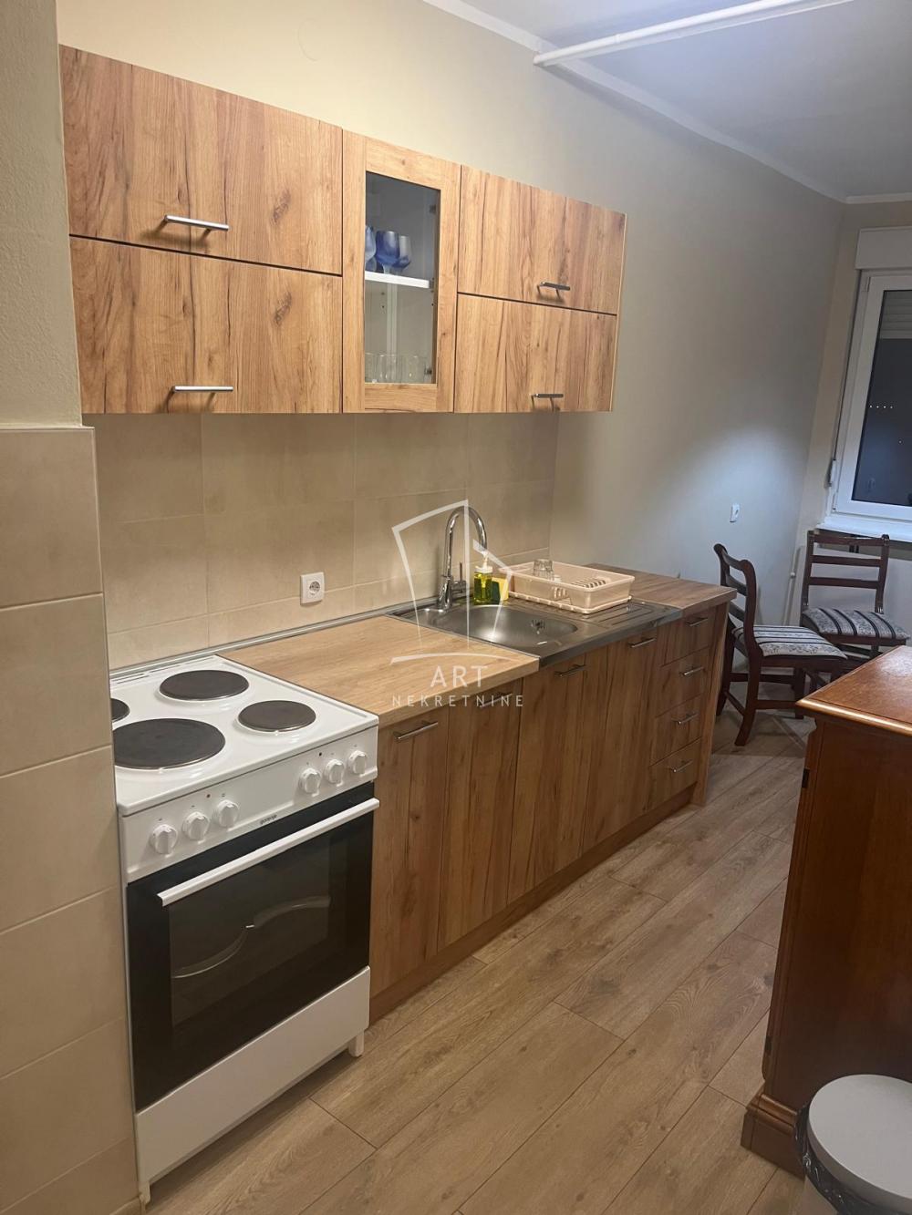 Slika 7 - Poručnika Spasića i Mašere, Dvosoban stan za izdavanje, 50m2, 490€