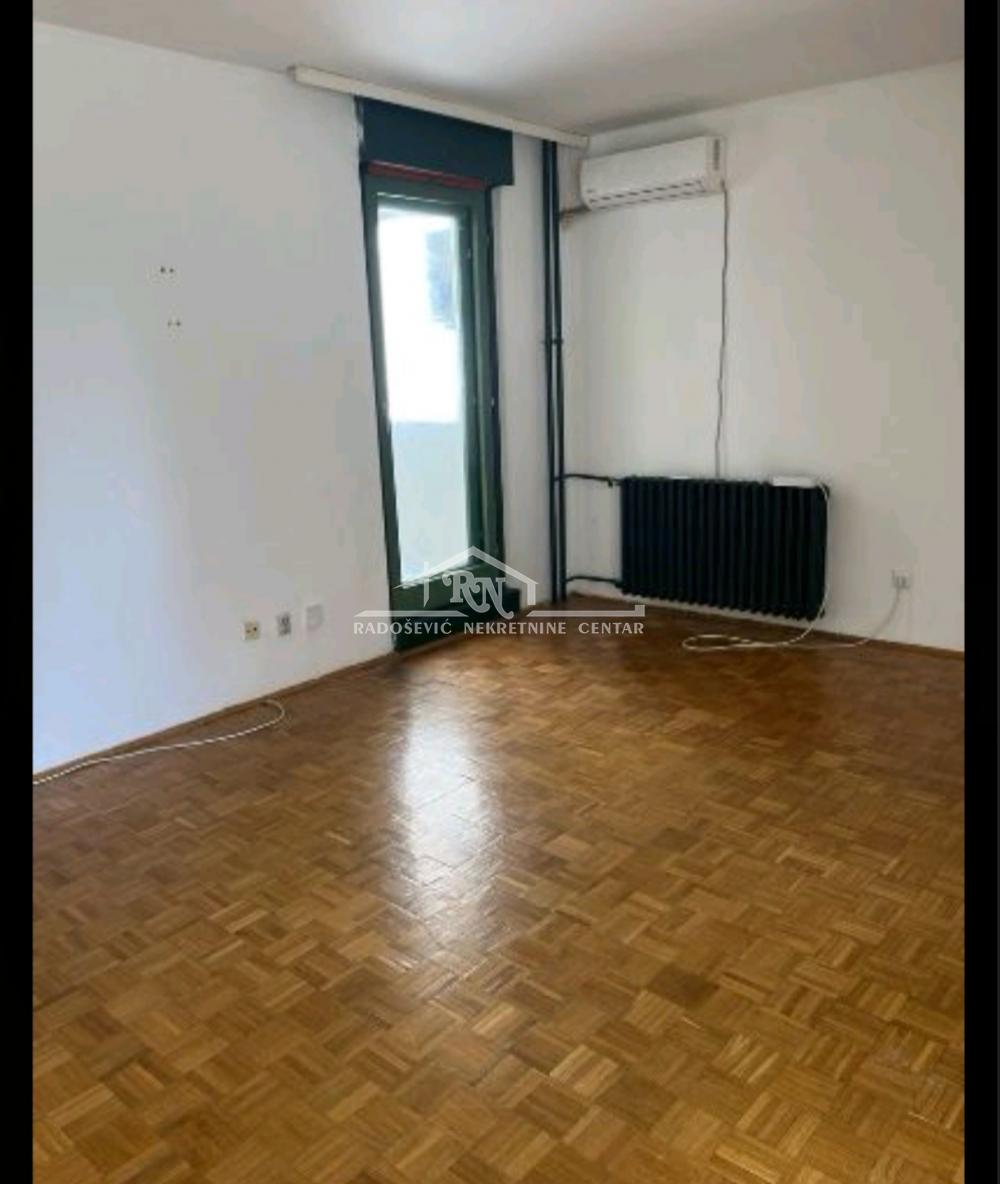Slika 2 - Vidikovački venac, Trosoban stan za izdavanje, 77m2, 650€