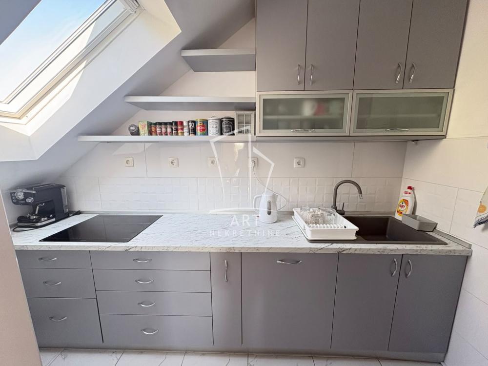 Slika 11 - Vojvođanska, Troiposoban stan za izdavanje, 100m2, 900€