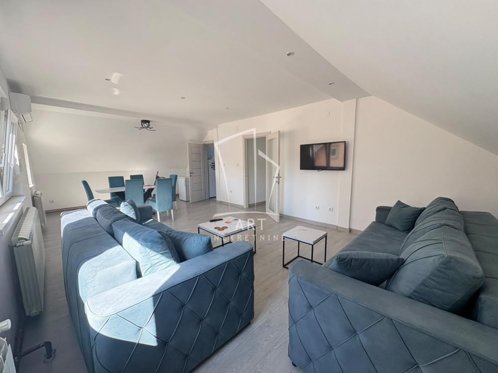 Slika 2 - Vojvođanska, Troiposoban stan za izdavanje, 100m2, 900€