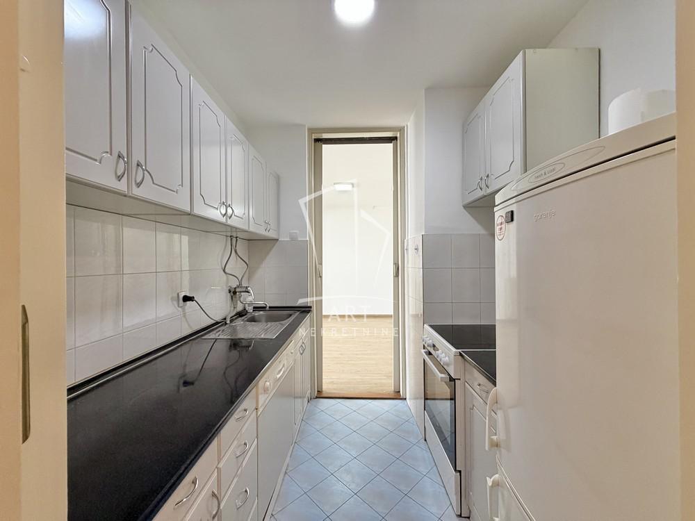 Slika 9 - Dobračina, Troiposoban stan za izdavanje, 90m2, 1.100€