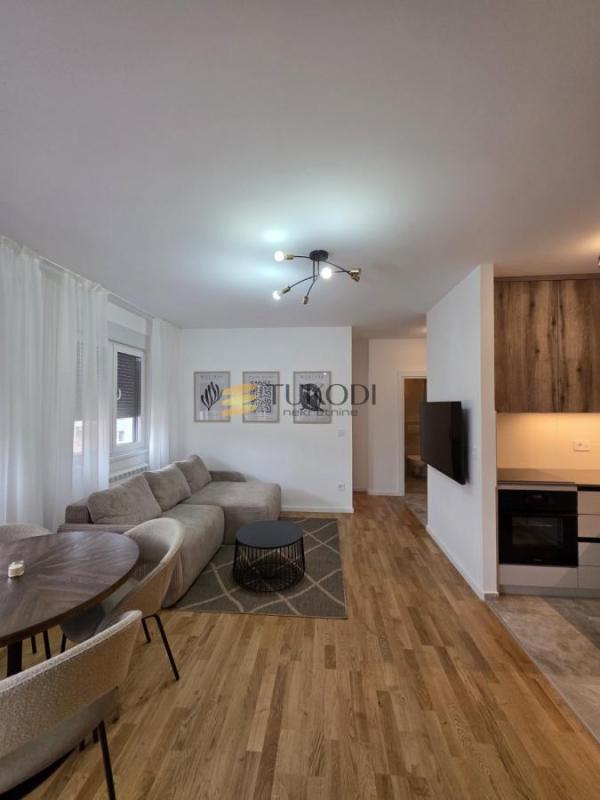 Slika 1 - Dvoiposoban stan za izdavanje, 54m2, 800€