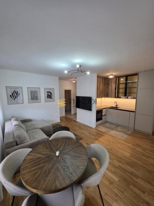 Slika 5 - Dvoiposoban stan za izdavanje, 54m2, 800€