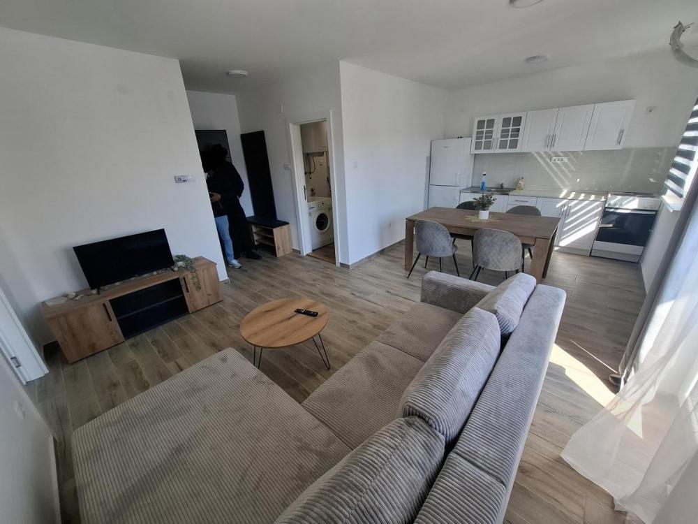 Glavna slika -Jednoiposoban stan za izdavanje, 46m2, 400€