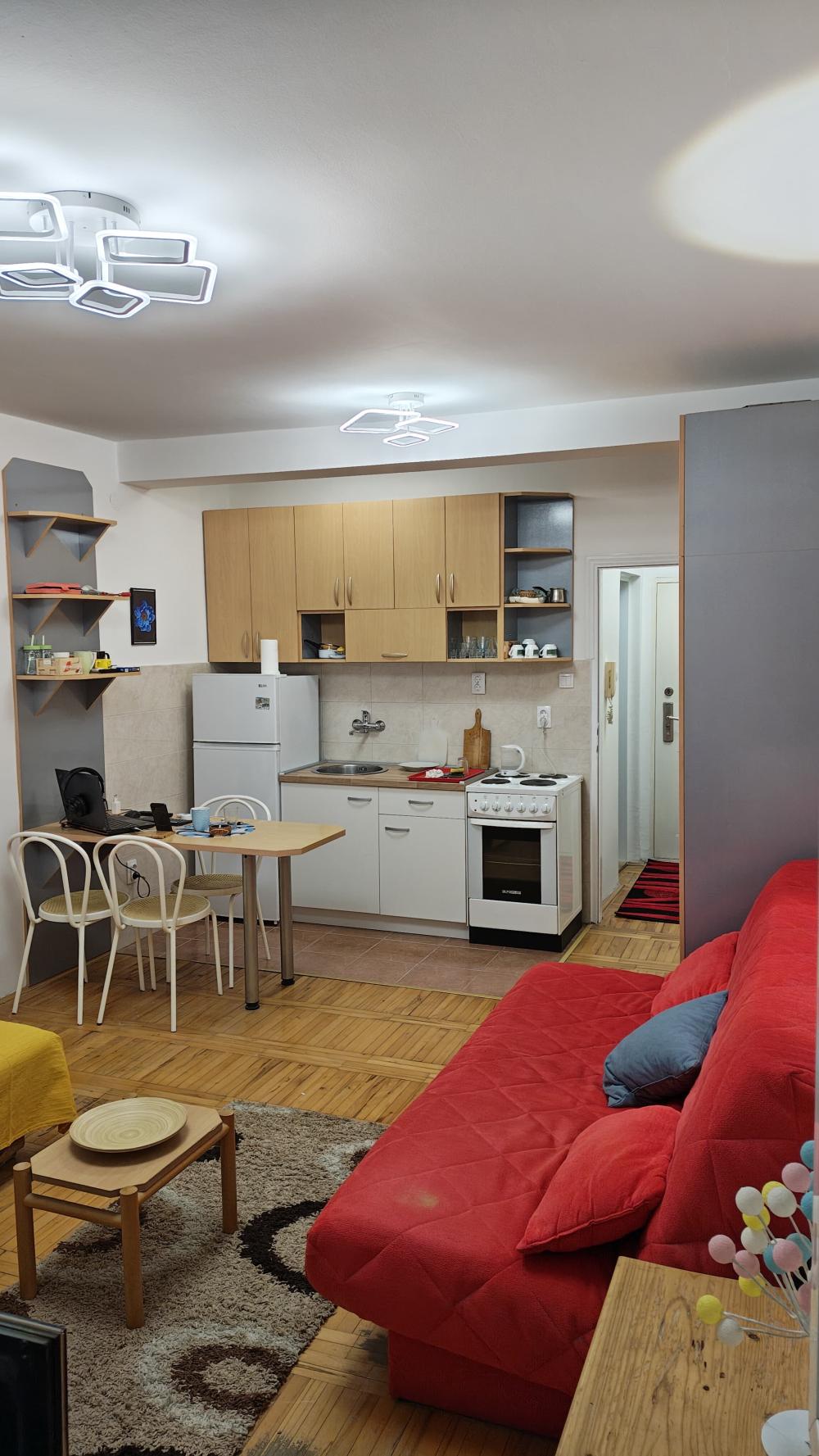 Slika 0 - Savnicka 23,  Stan za izdavanje, 30m2, 350€