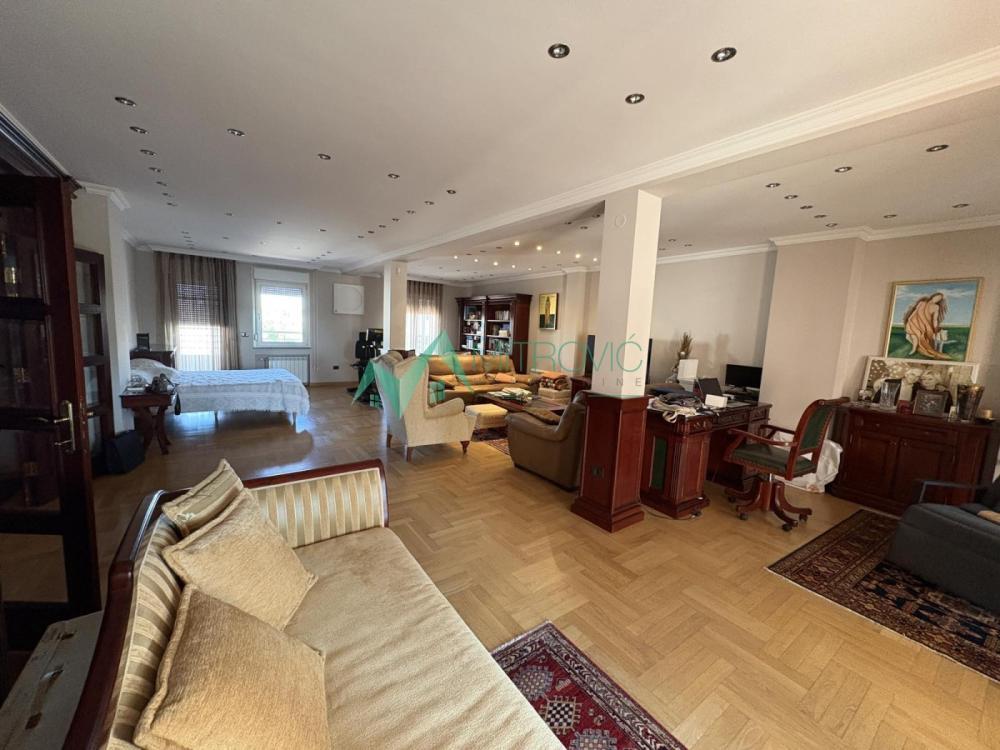Glavna slika - Stan na prodaju, 266m2, 700.000€