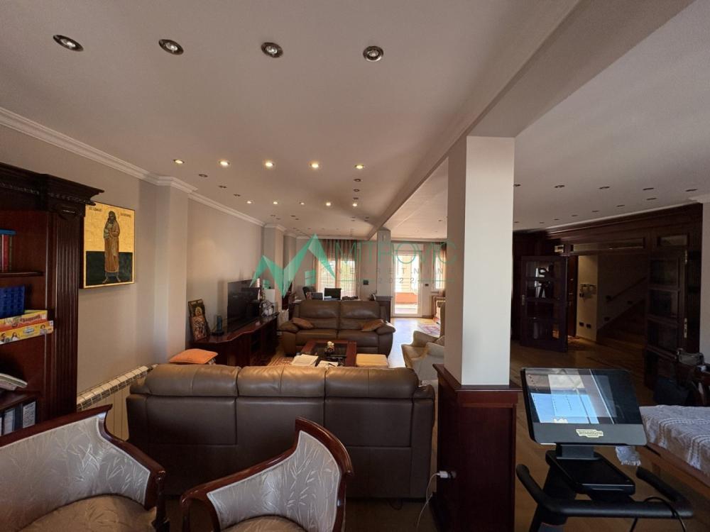 Slika 1 -  Stan na prodaju, 266m2, 700.000€
