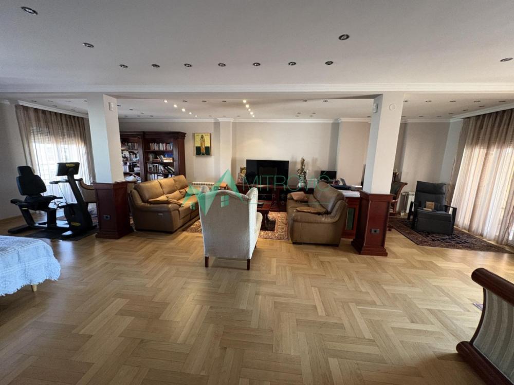 Slika 3 -  Stan na prodaju, 266m2, 700.000€