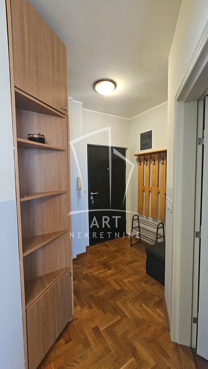Slika 4 - Nikšićka, Jednoiposoban stan za izdavanje, 37m2, 600€