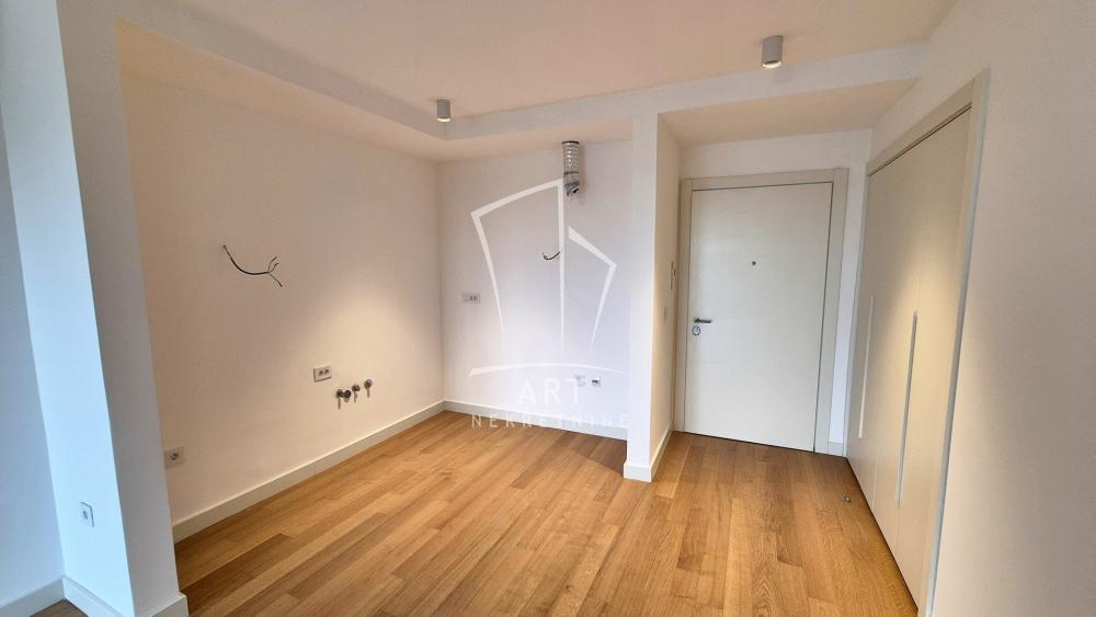 Slika 10 - Batutova, Trosoban stan za izdavanje, 77m2, 1.000€