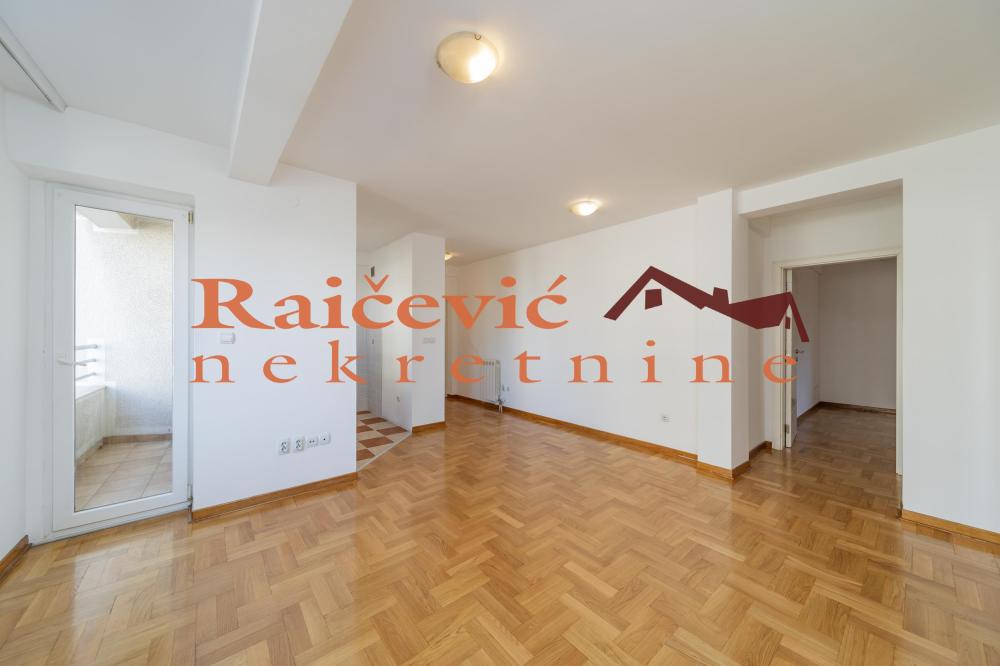 Slika 2 - Kajmakcalanska, Trosoban stan na prodaju, 65m2, 305.500€