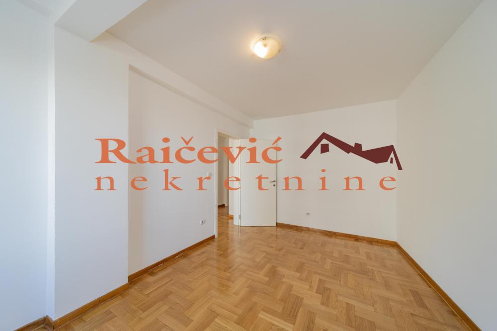 Slika 8 - Kajmakcalanska, Trosoban stan na prodaju, 65m2, 305.500€